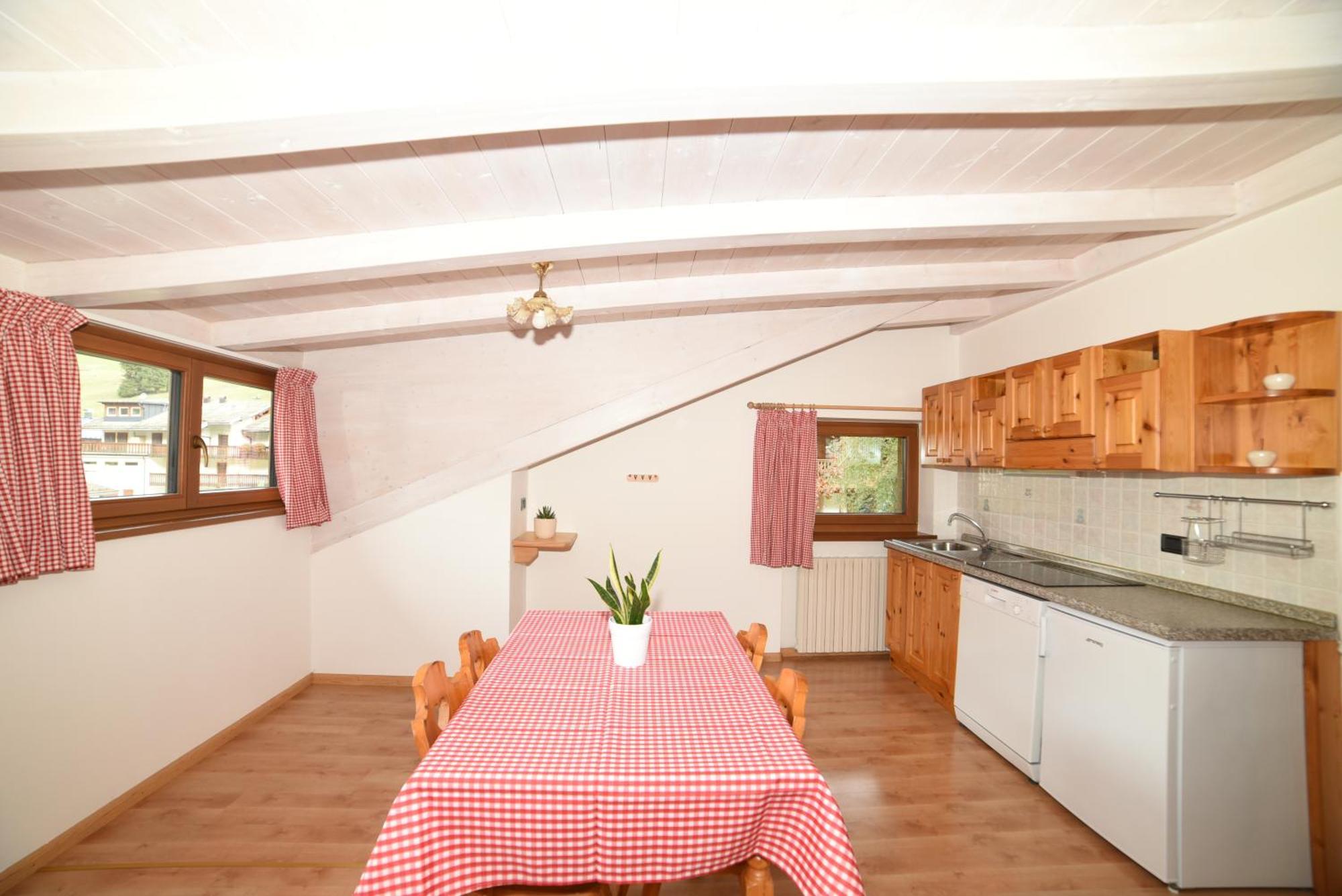 Cesa Mandi E Miky Apartamento Canazei Exterior foto