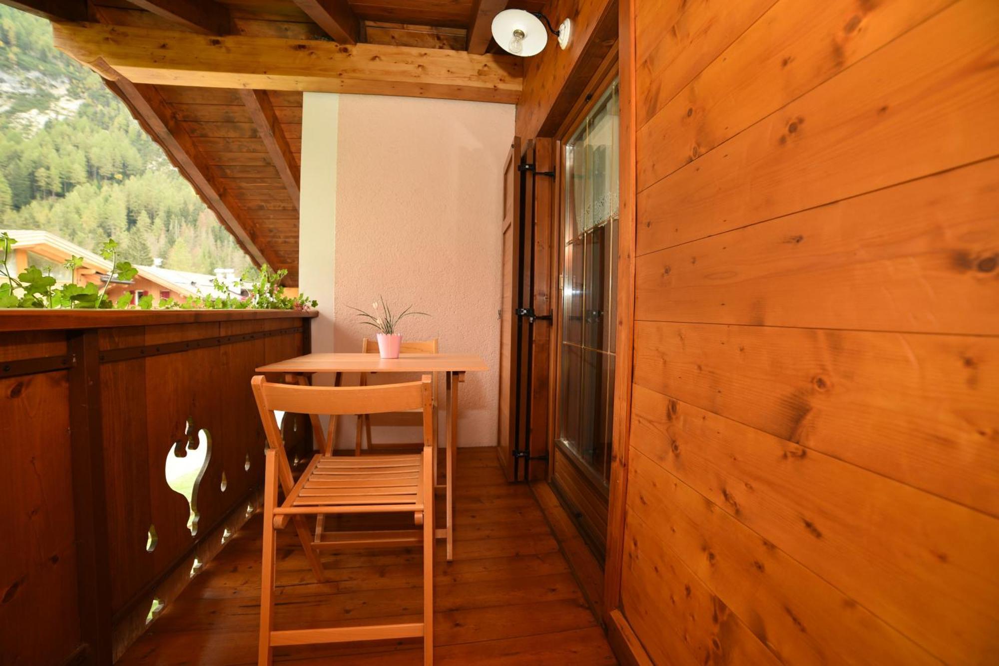 Cesa Mandi E Miky Apartamento Canazei Exterior foto